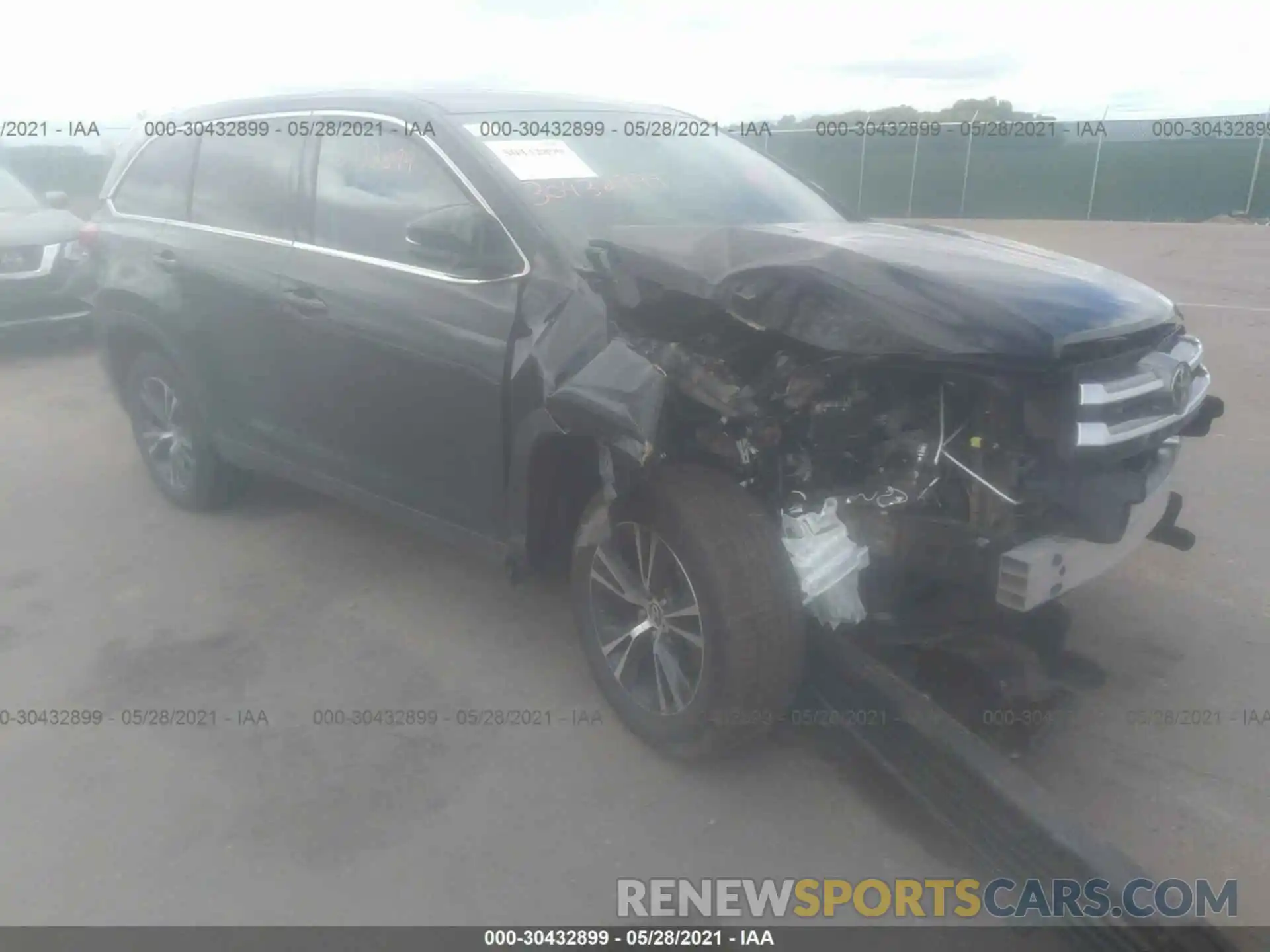 1 Photograph of a damaged car 5TDZARFH4KS059333 TOYOTA HIGHLANDER 2019