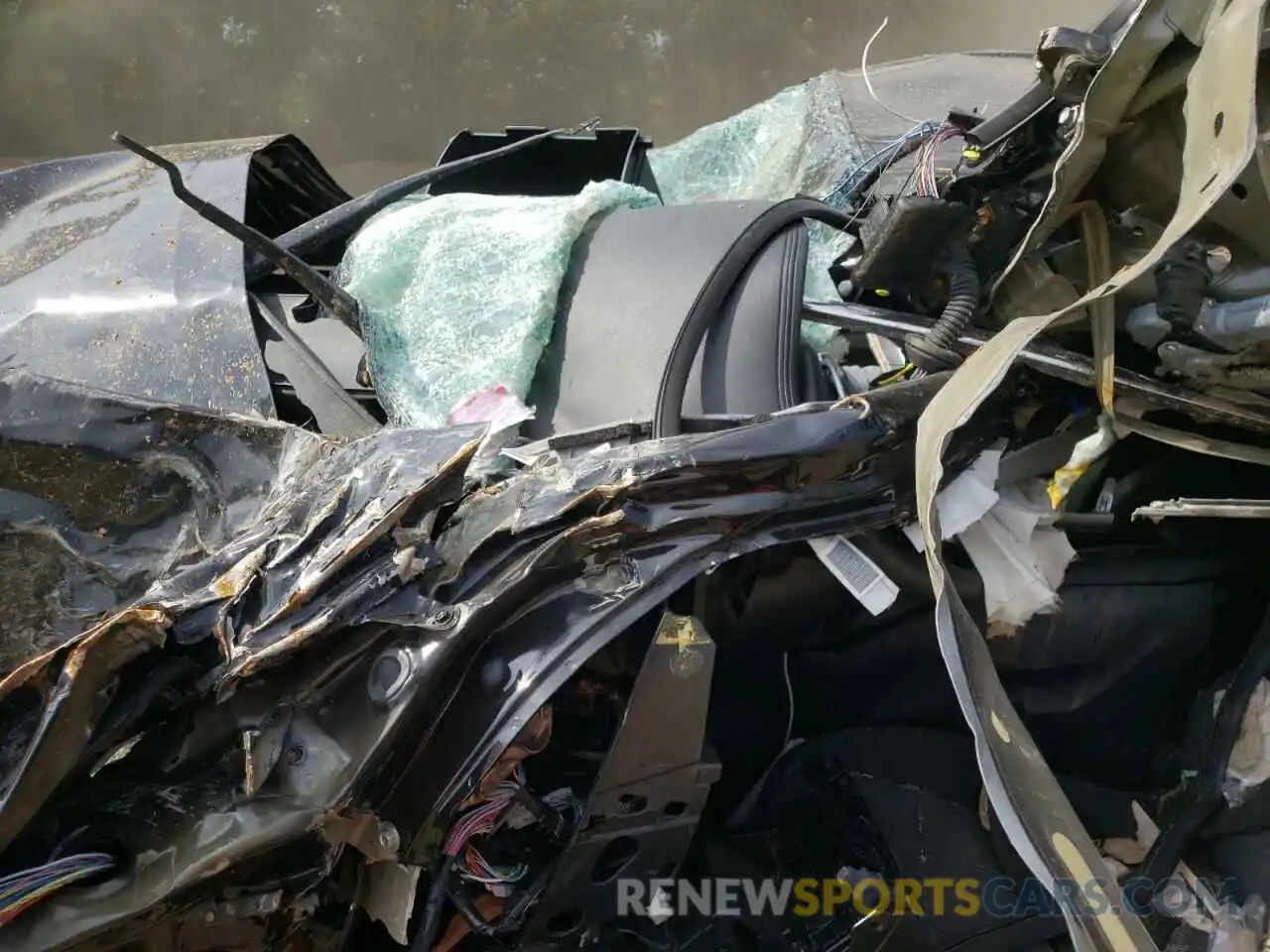 8 Photograph of a damaged car 5TDZARFH5KS052259 TOYOTA HIGHLANDER 2019