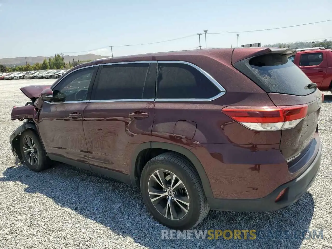 2 Photograph of a damaged car 5TDZARFH5KS052777 TOYOTA HIGHLANDER 2019