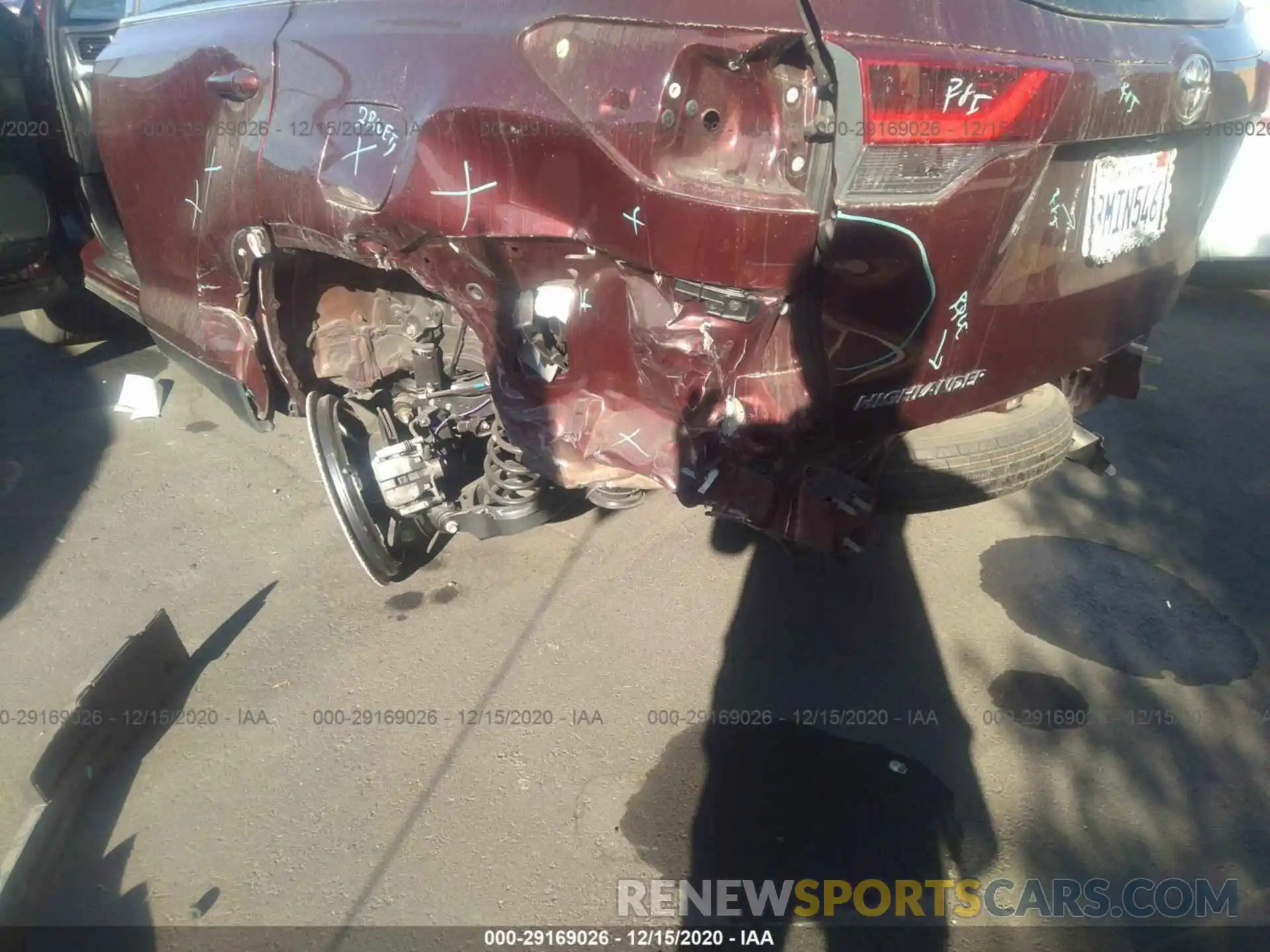 6 Photograph of a damaged car 5TDZARFH5KS056098 TOYOTA HIGHLANDER 2019