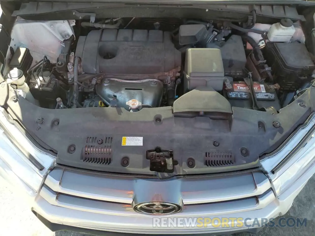 12 Photograph of a damaged car 5TDZARFH5KS059373 TOYOTA HIGHLANDER 2019