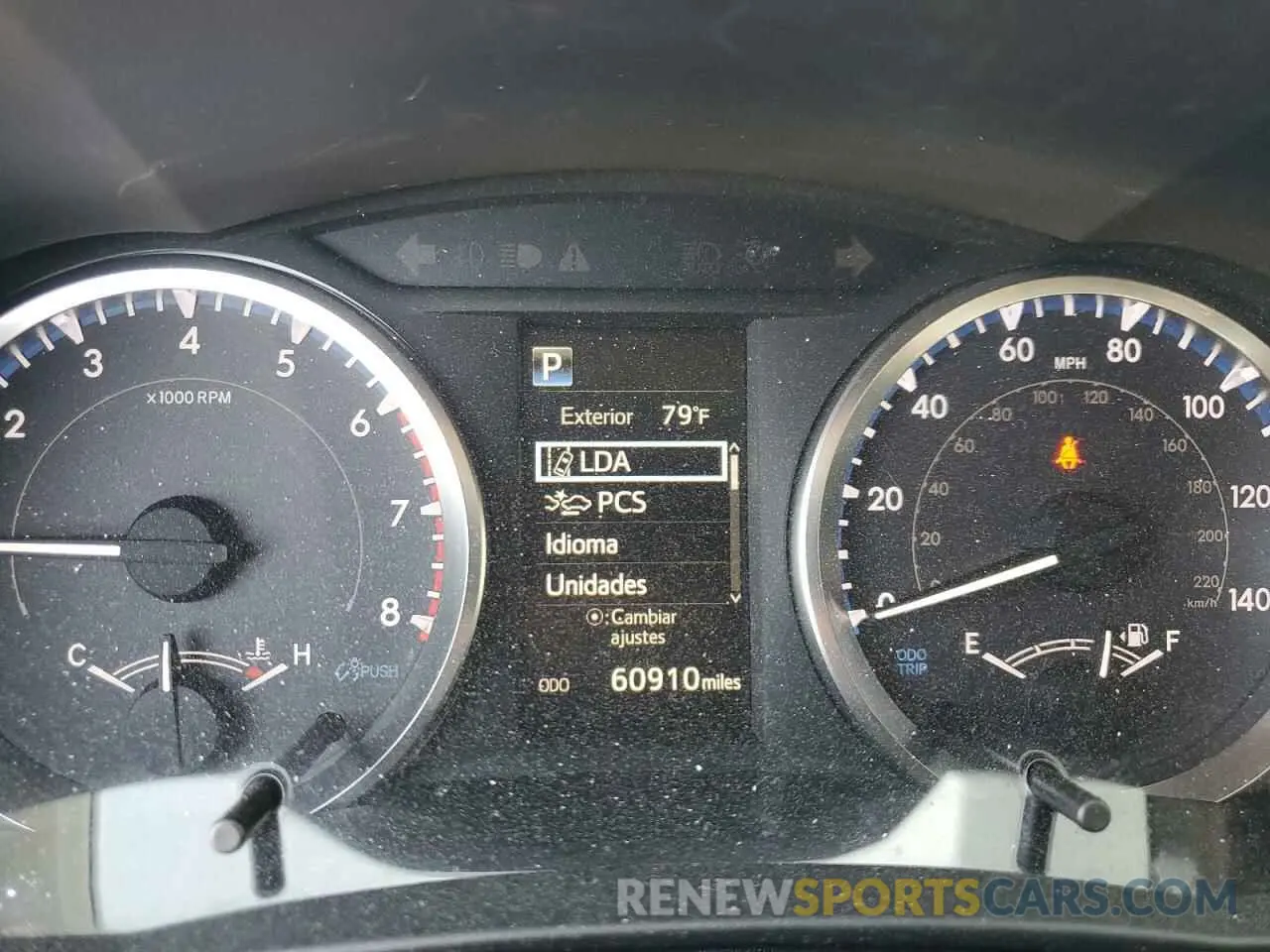 9 Photograph of a damaged car 5TDZARFH5KS059373 TOYOTA HIGHLANDER 2019