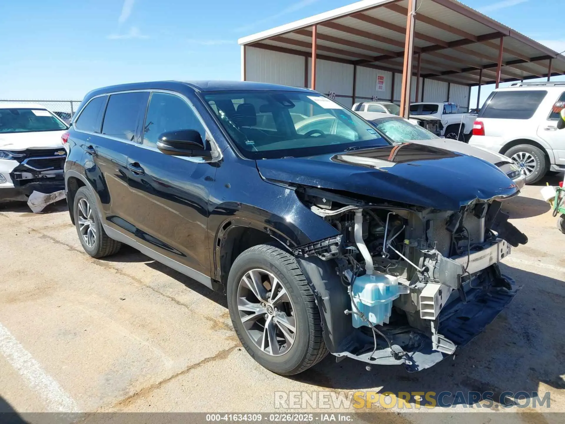 1 Photograph of a damaged car 5TDZARFH5KS060331 TOYOTA HIGHLANDER 2019