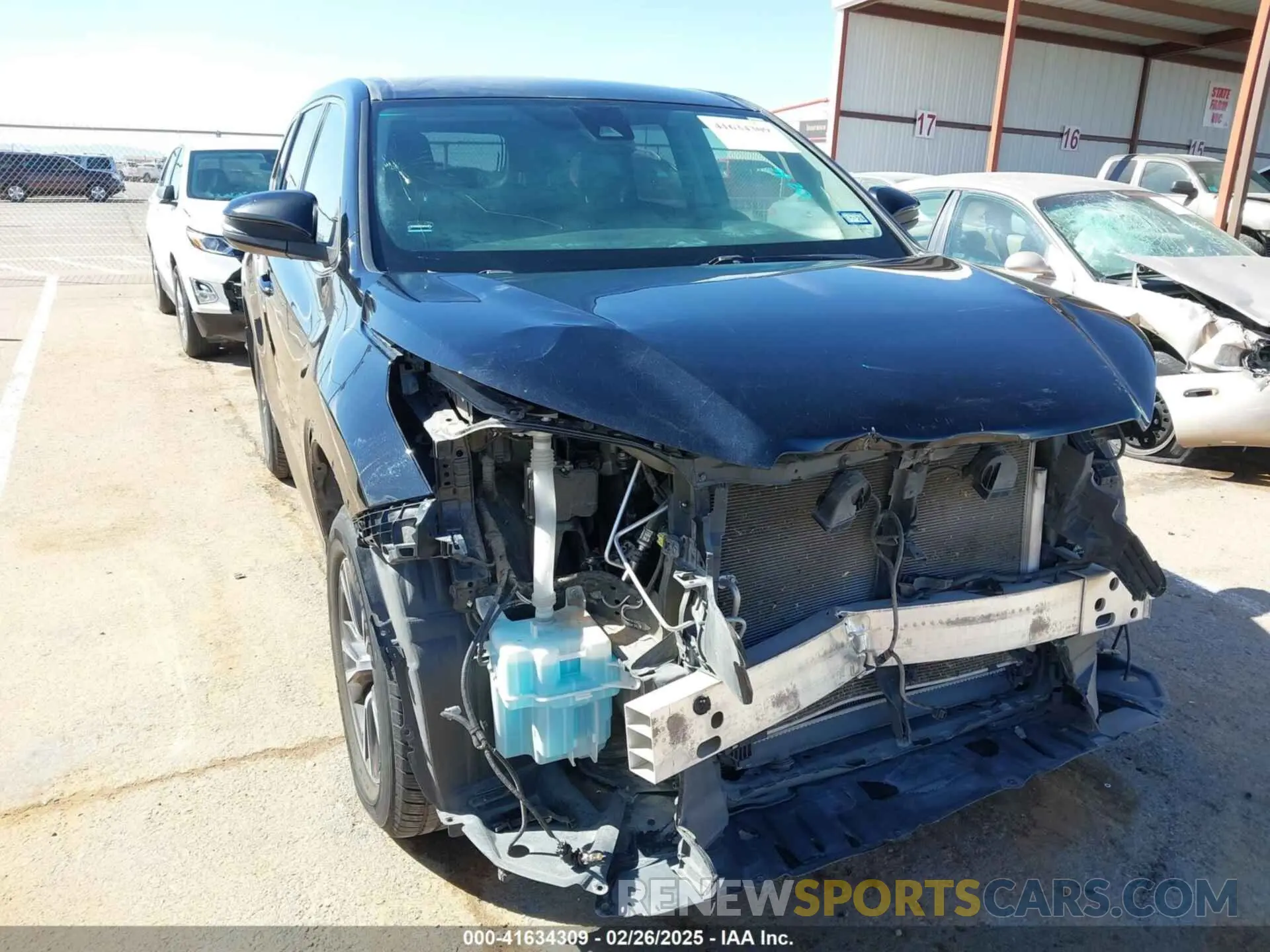 6 Photograph of a damaged car 5TDZARFH5KS060331 TOYOTA HIGHLANDER 2019