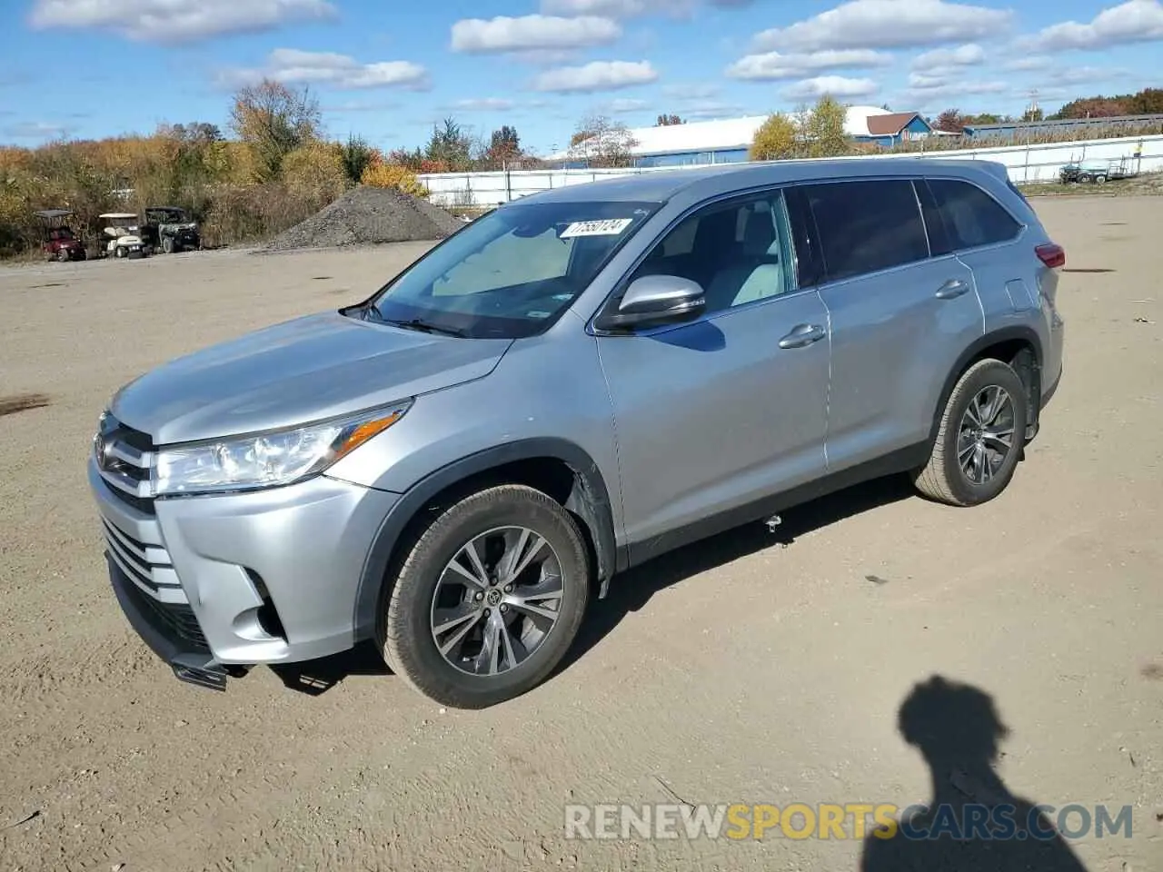 1 Photograph of a damaged car 5TDZARFH5KS061110 TOYOTA HIGHLANDER 2019