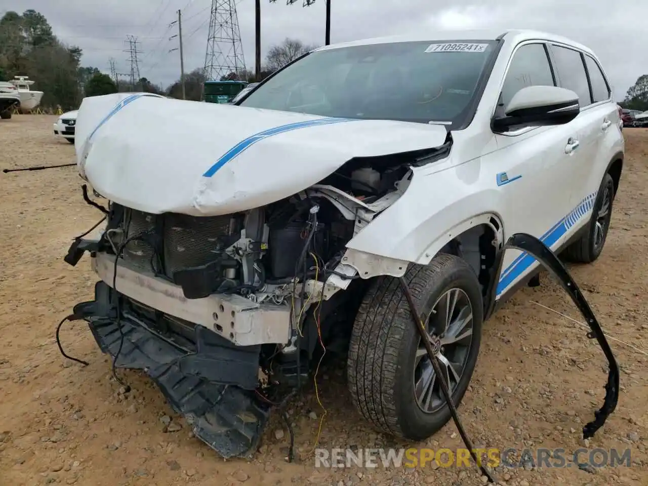 2 Photograph of a damaged car 5TDZARFH6KS043604 TOYOTA HIGHLANDER 2019