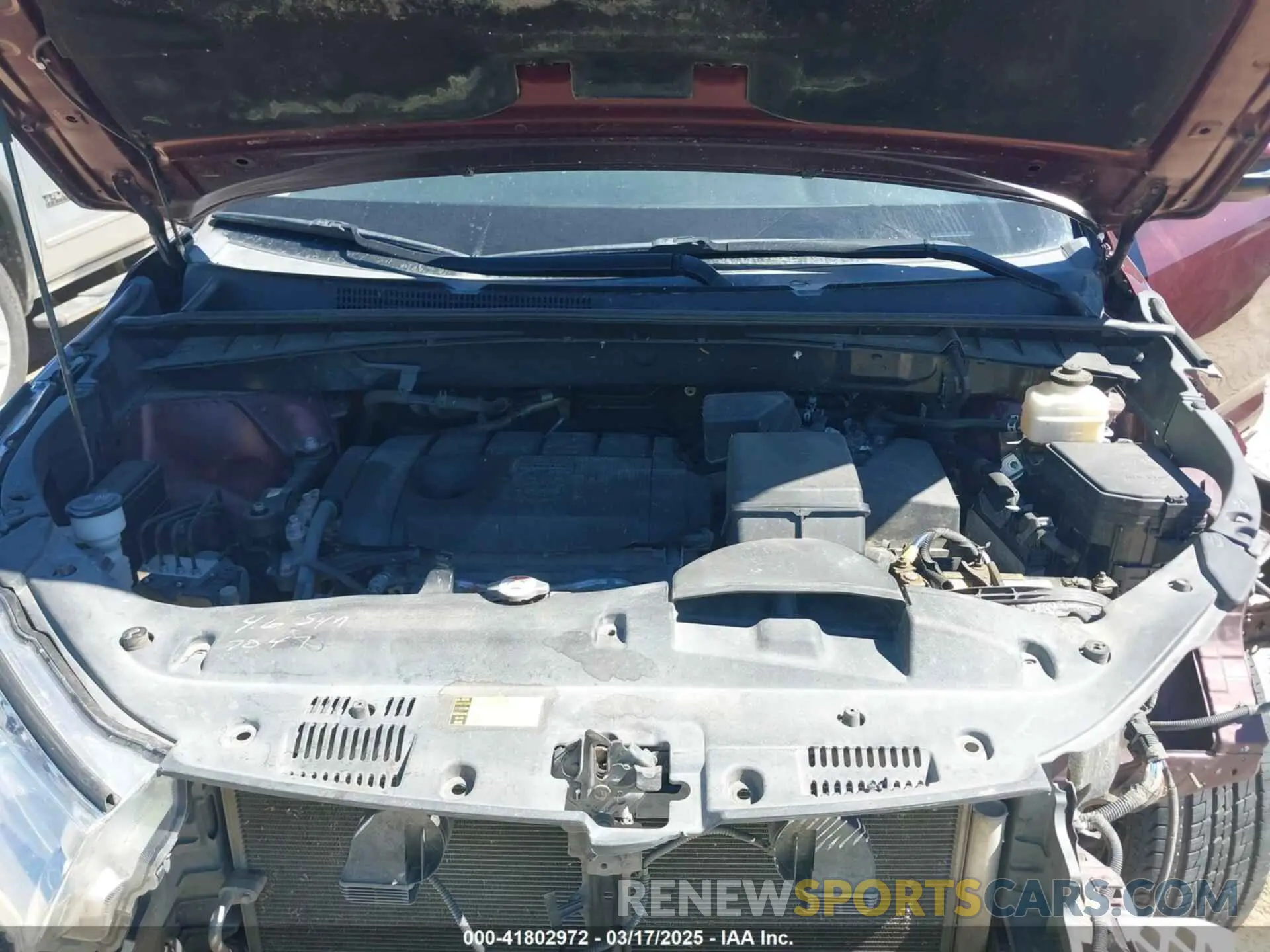 10 Photograph of a damaged car 5TDZARFH6KS043814 TOYOTA HIGHLANDER 2019