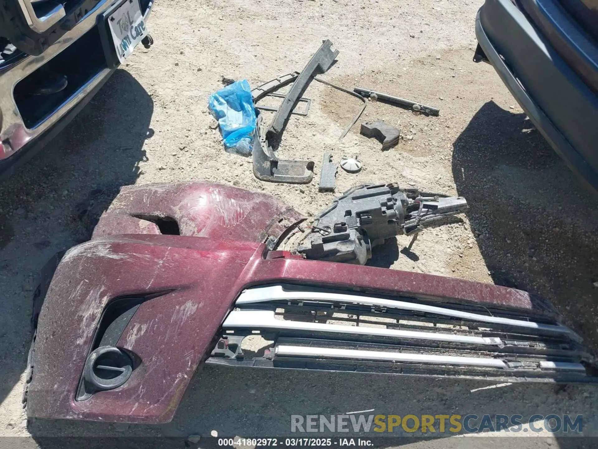 12 Photograph of a damaged car 5TDZARFH6KS043814 TOYOTA HIGHLANDER 2019
