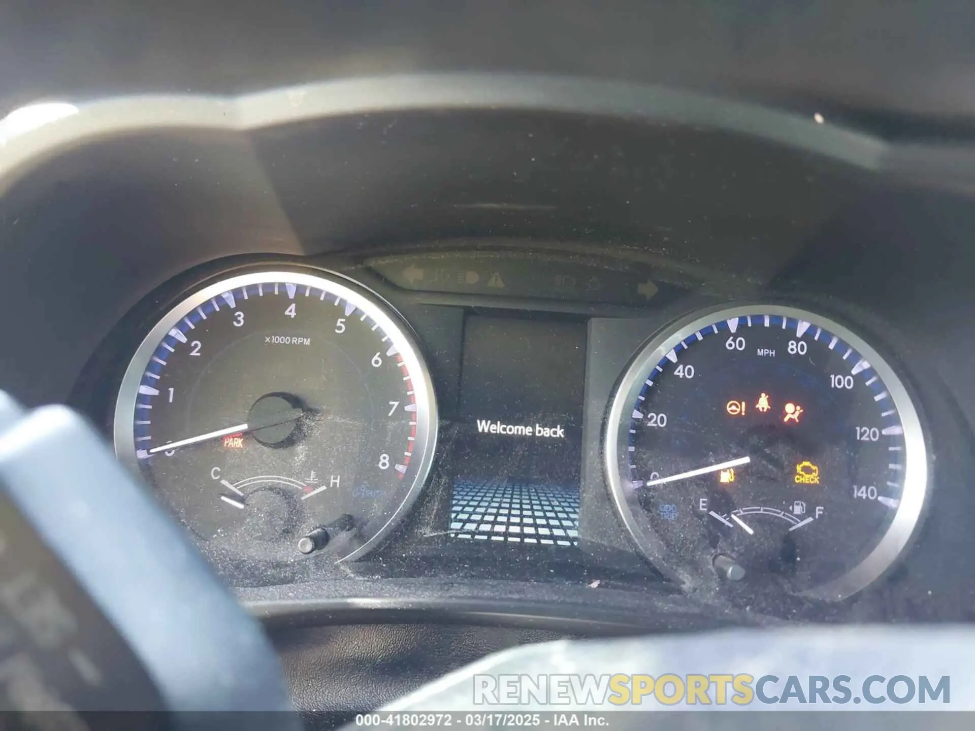 7 Photograph of a damaged car 5TDZARFH6KS043814 TOYOTA HIGHLANDER 2019