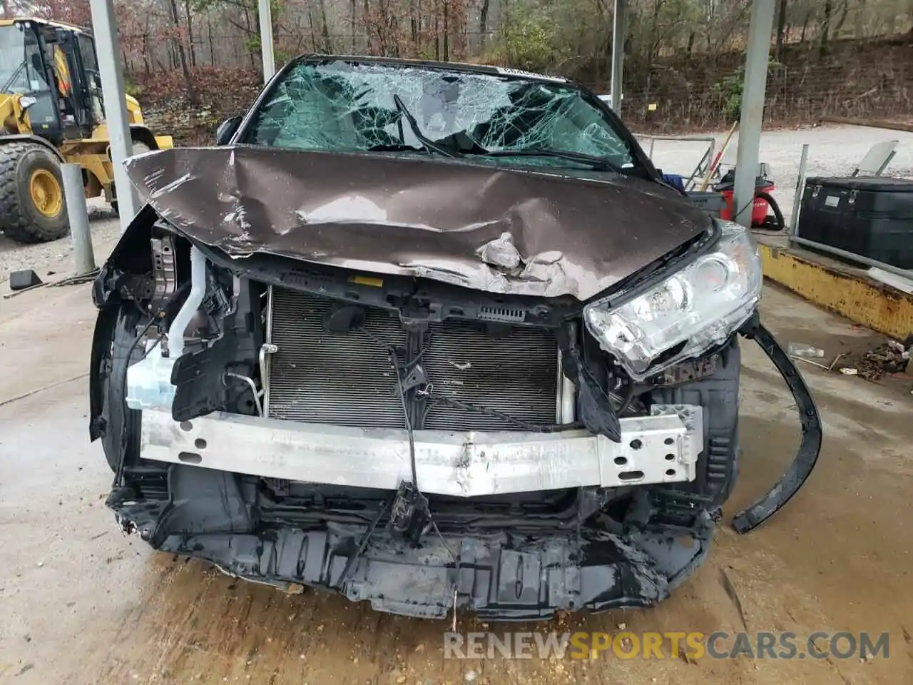 5 Photograph of a damaged car 5TDZARFH6KS044266 TOYOTA HIGHLANDER 2019