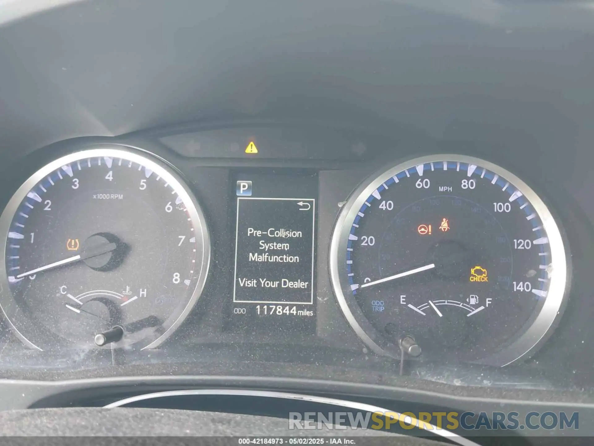 7 Photograph of a damaged car 5TDZARFH6KS046423 TOYOTA HIGHLANDER 2019