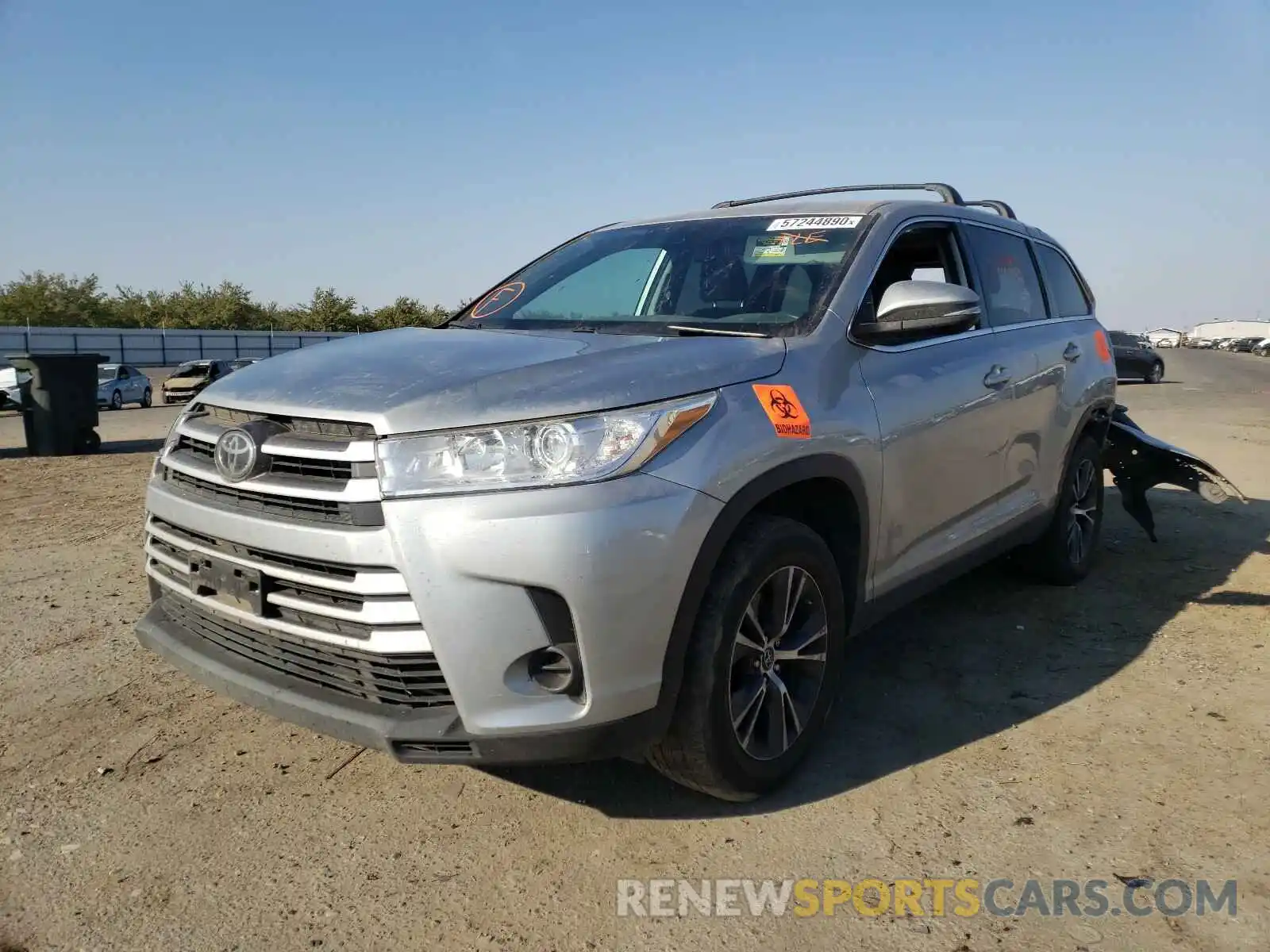 2 Photograph of a damaged car 5TDZARFH6KS046910 TOYOTA HIGHLANDER 2019