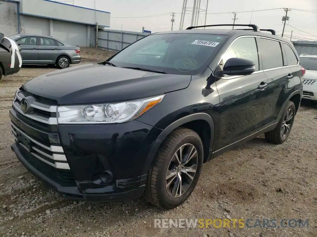 2 Photograph of a damaged car 5TDZARFH6KS048527 TOYOTA HIGHLANDER 2019