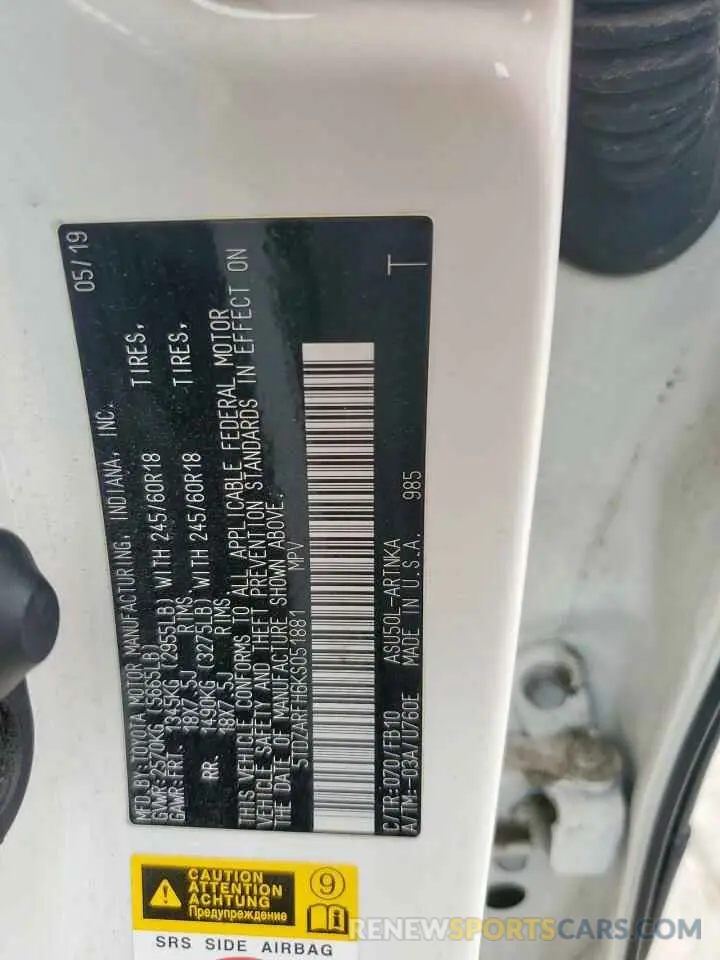 13 Photograph of a damaged car 5TDZARFH6KS051881 TOYOTA HIGHLANDER 2019