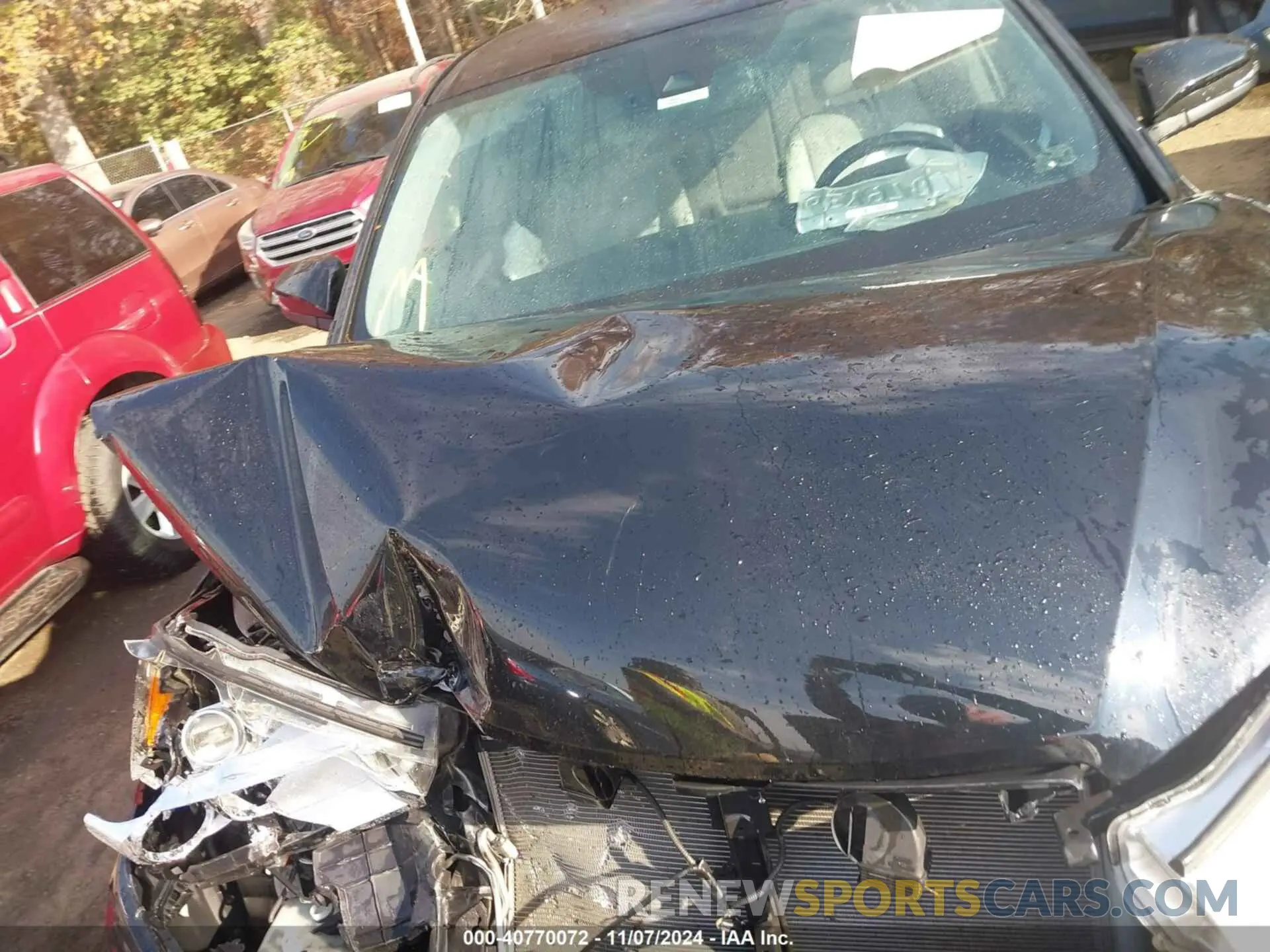 10 Photograph of a damaged car 5TDZARFH6KS057017 TOYOTA HIGHLANDER 2019