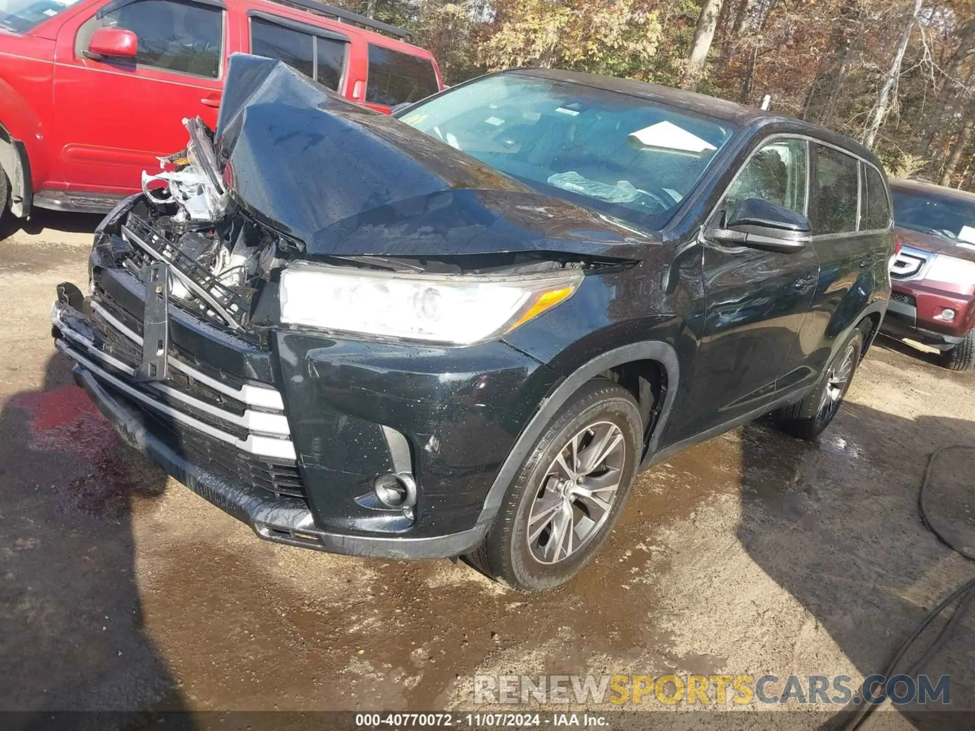 2 Photograph of a damaged car 5TDZARFH6KS057017 TOYOTA HIGHLANDER 2019