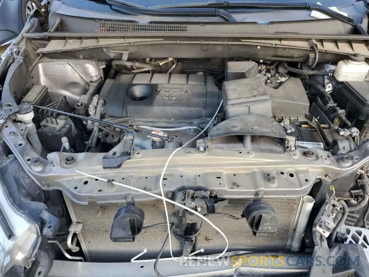 12 Photograph of a damaged car 5TDZARFH7KS041988 TOYOTA HIGHLANDER 2019