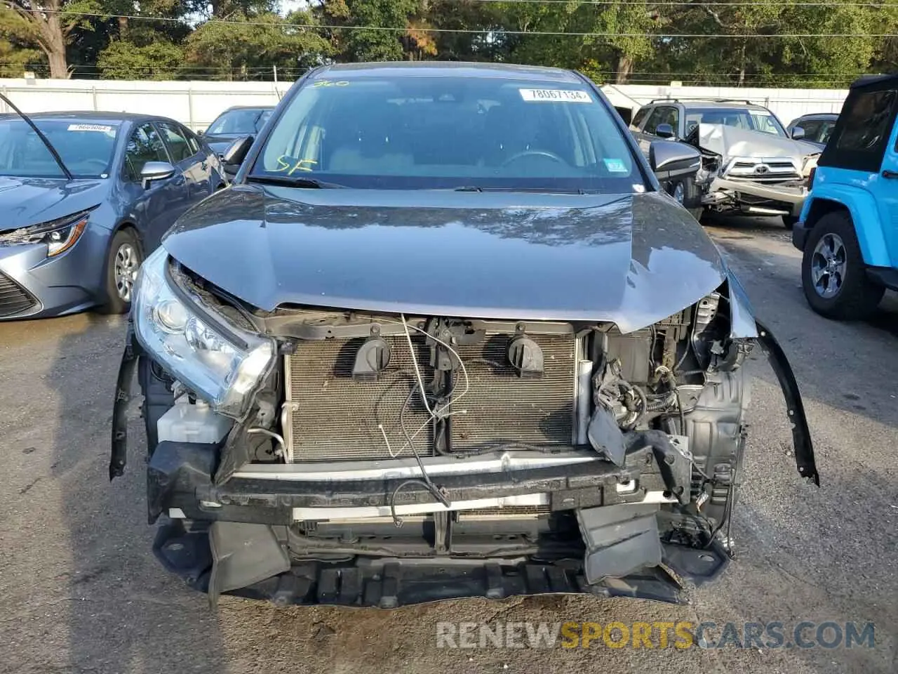 5 Photograph of a damaged car 5TDZARFH7KS041988 TOYOTA HIGHLANDER 2019