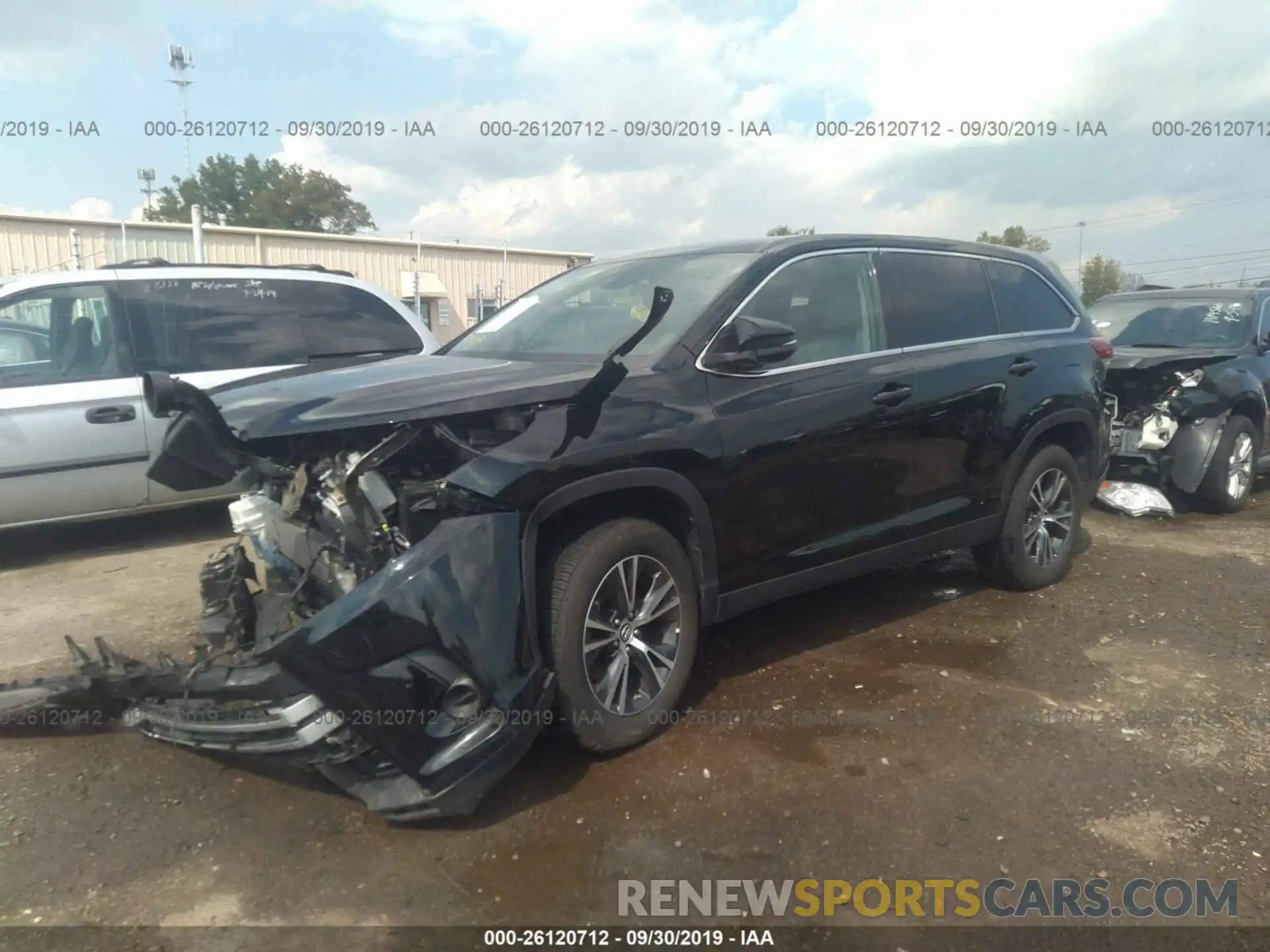 2 Photograph of a damaged car 5TDZARFH7KS042817 TOYOTA HIGHLANDER 2019