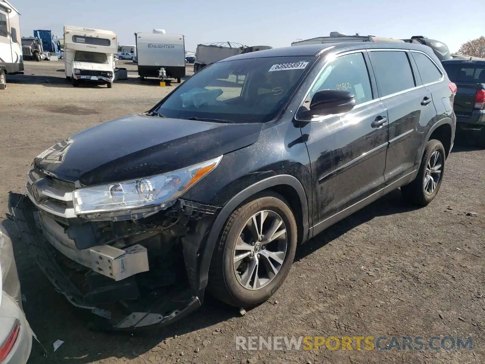 2 Photograph of a damaged car 5TDZARFH7KS047094 TOYOTA HIGHLANDER 2019