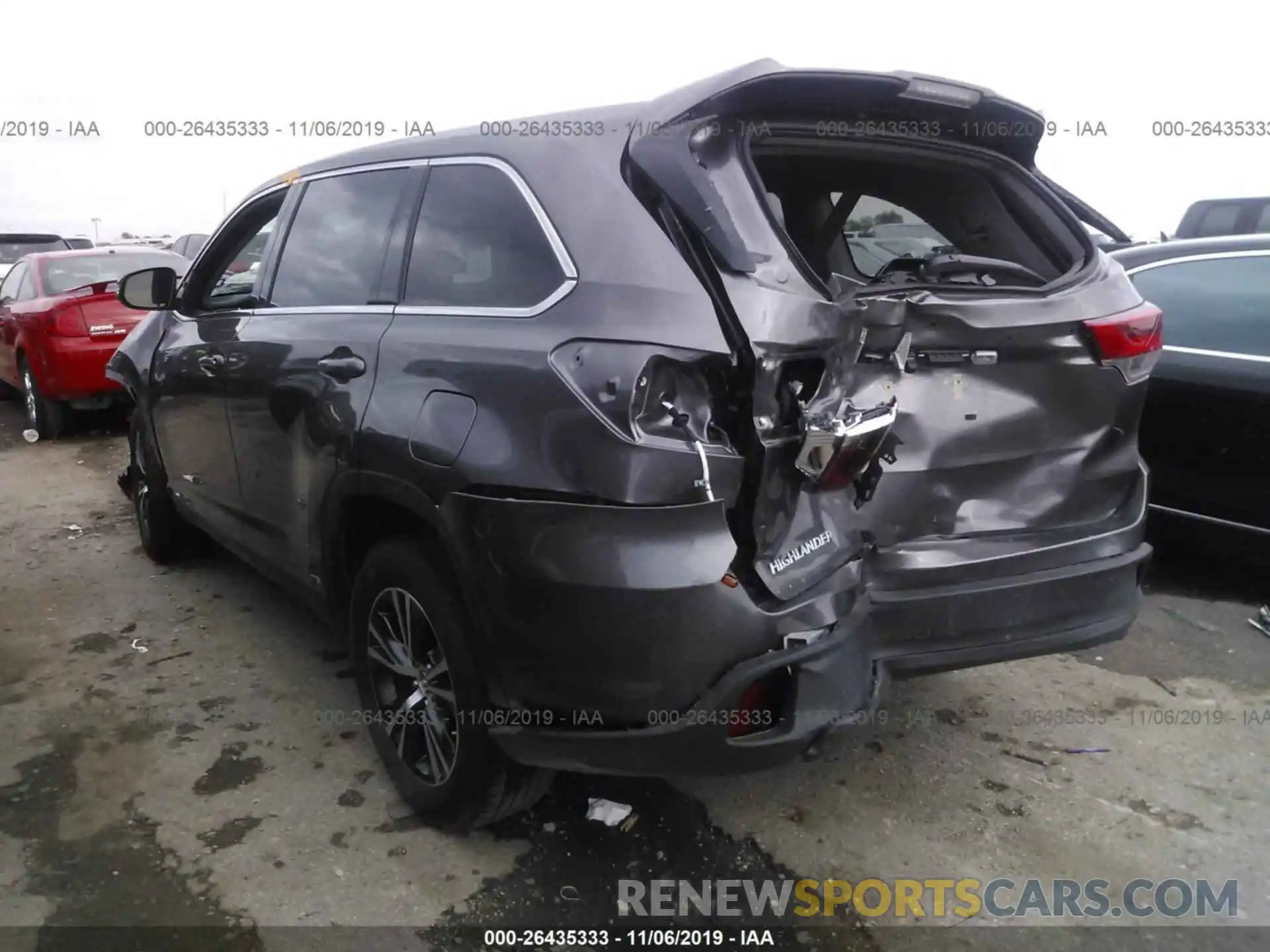 3 Photograph of a damaged car 5TDZARFH7KS047130 TOYOTA HIGHLANDER 2019