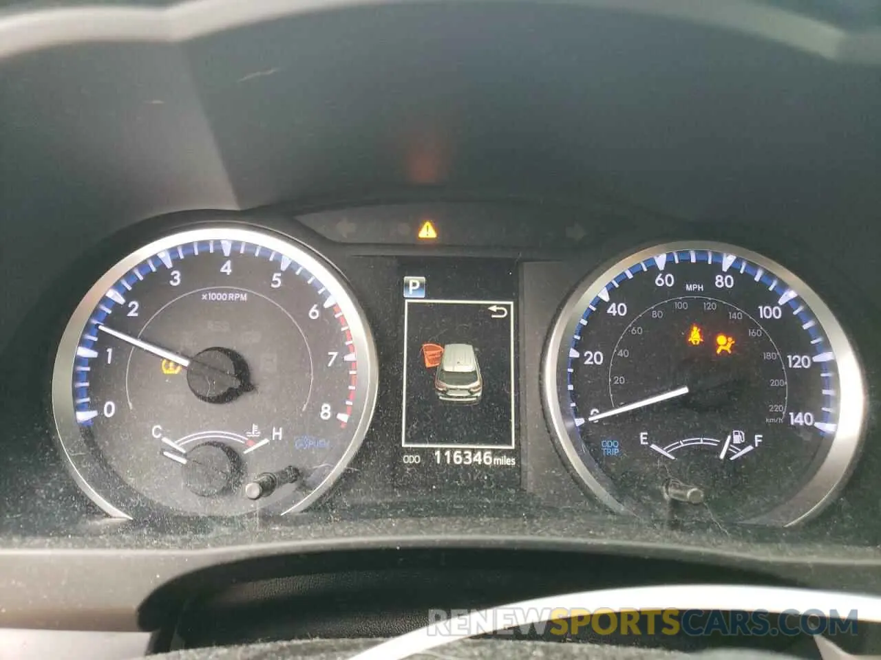 9 Photograph of a damaged car 5TDZARFH7KS049069 TOYOTA HIGHLANDER 2019