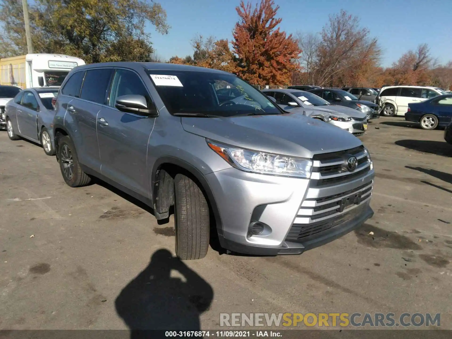 1 Photograph of a damaged car 5TDZARFH7KS052778 TOYOTA HIGHLANDER 2019