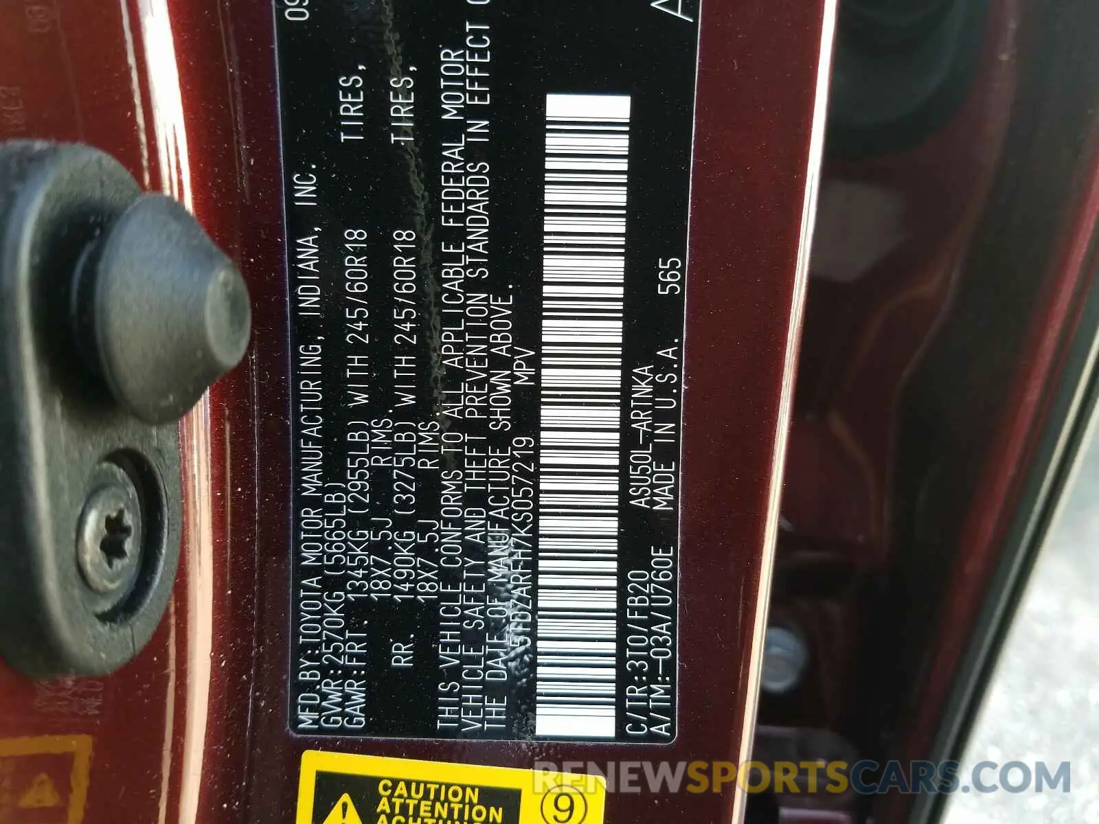 10 Photograph of a damaged car 5TDZARFH7KS057219 TOYOTA HIGHLANDER 2019