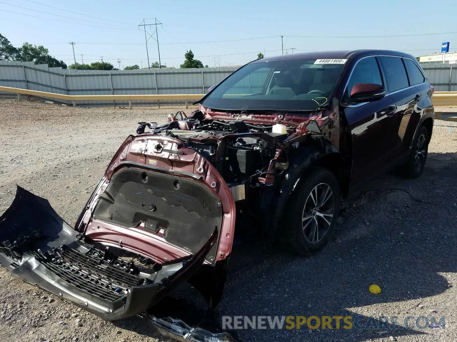 2 Photograph of a damaged car 5TDZARFH7KS057219 TOYOTA HIGHLANDER 2019