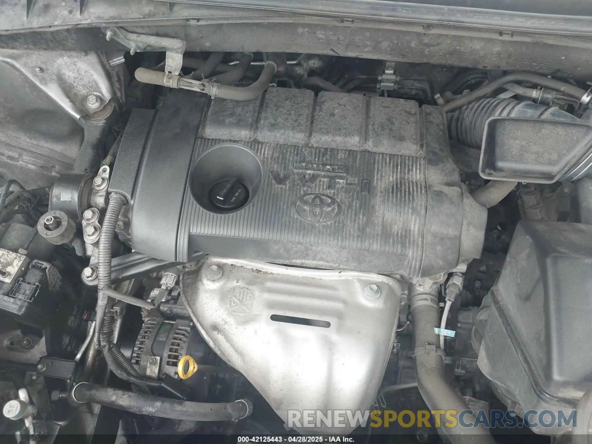 10 Photograph of a damaged car 5TDZARFH8KS055303 TOYOTA HIGHLANDER 2019