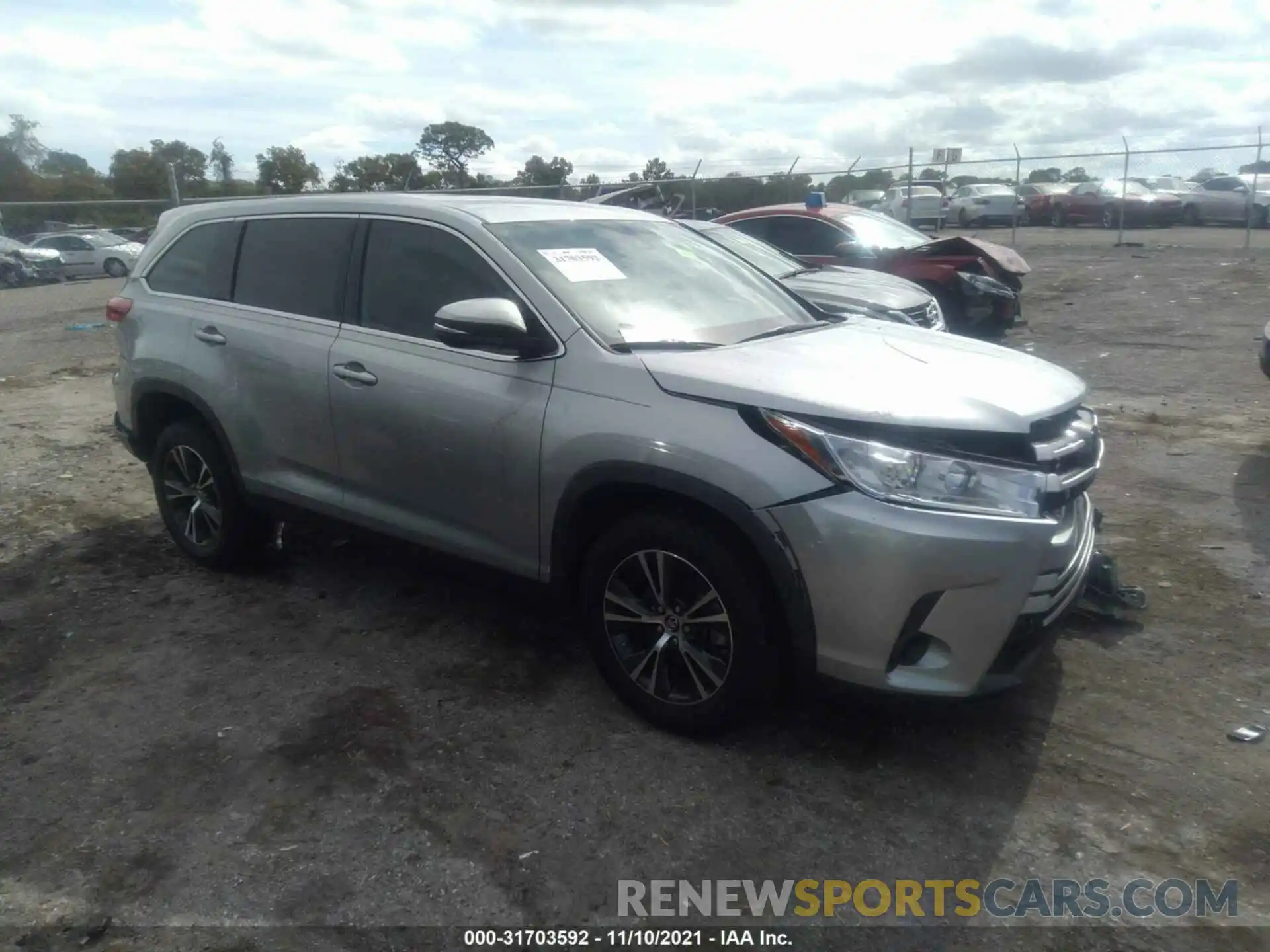 1 Photograph of a damaged car 5TDZARFH8KS059738 TOYOTA HIGHLANDER 2019