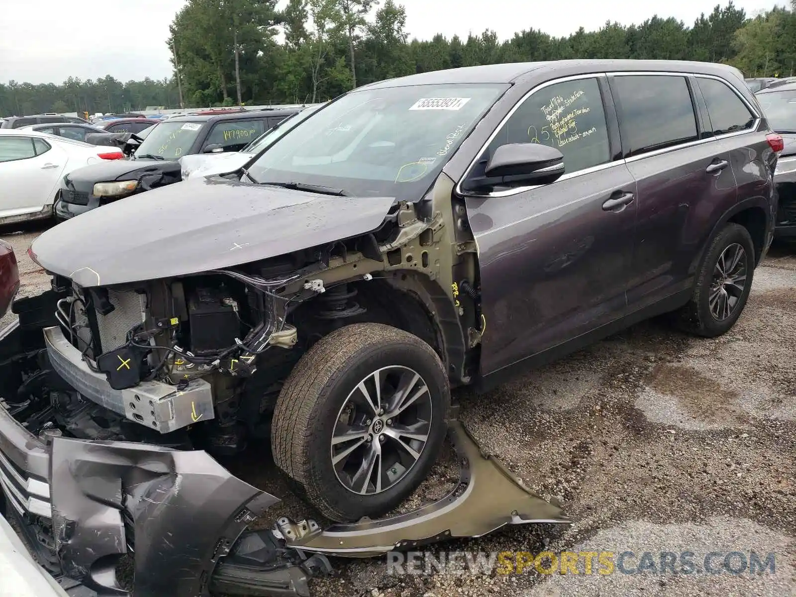 2 Photograph of a damaged car 5TDZARFH8KS061327 TOYOTA HIGHLANDER 2019