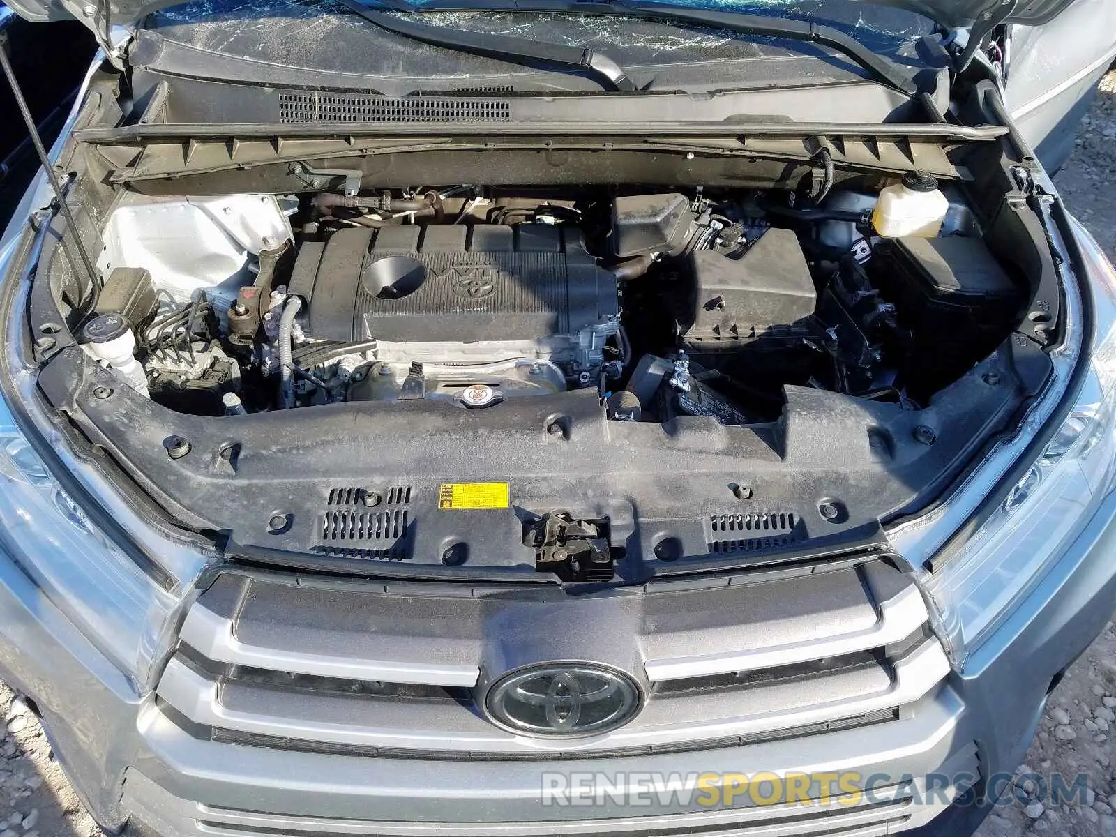 7 Photograph of a damaged car 5TDZARFH9KS043841 TOYOTA HIGHLANDER 2019