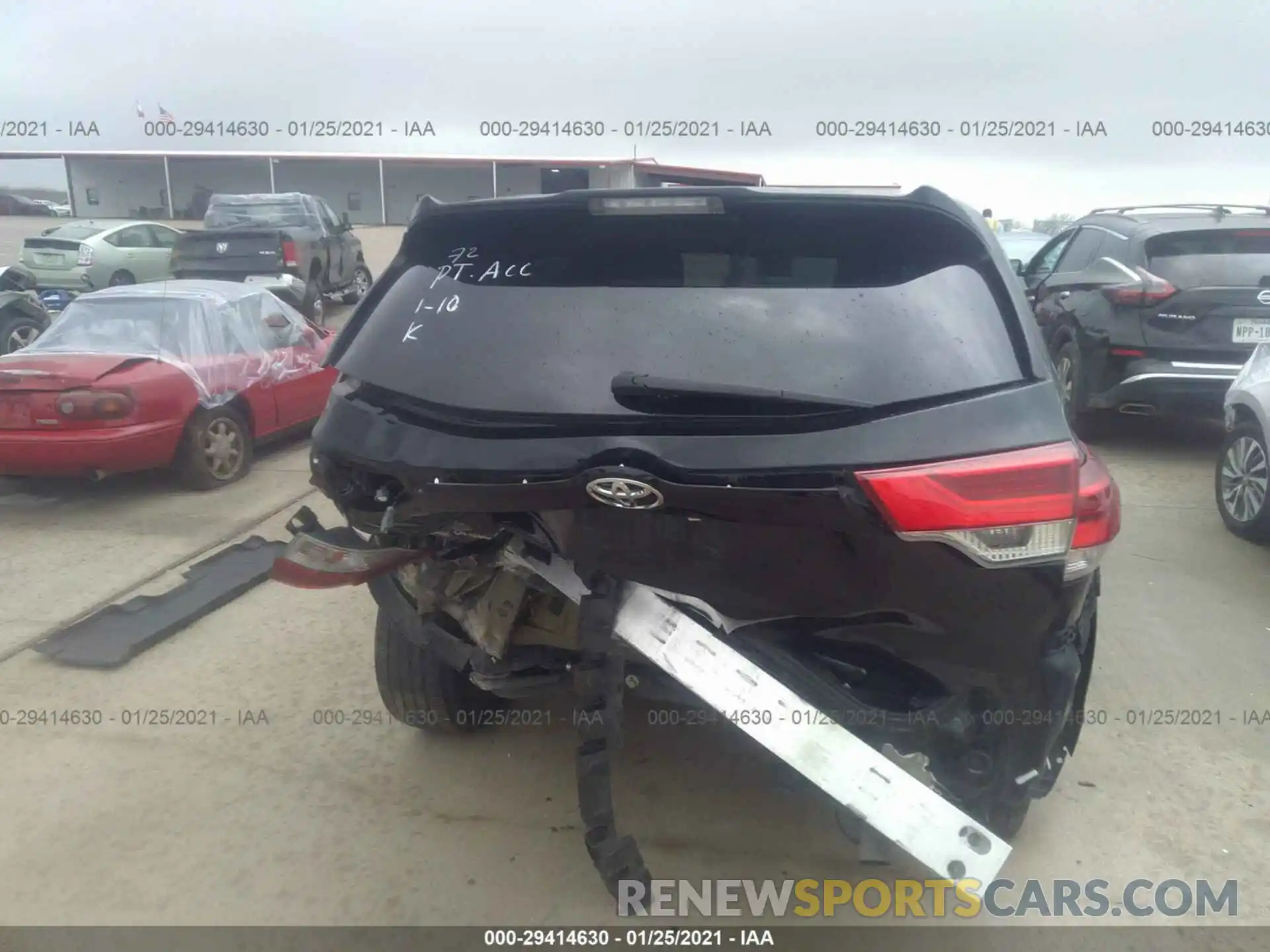 6 Photograph of a damaged car 5TDZARFH9KS050465 TOYOTA HIGHLANDER 2019