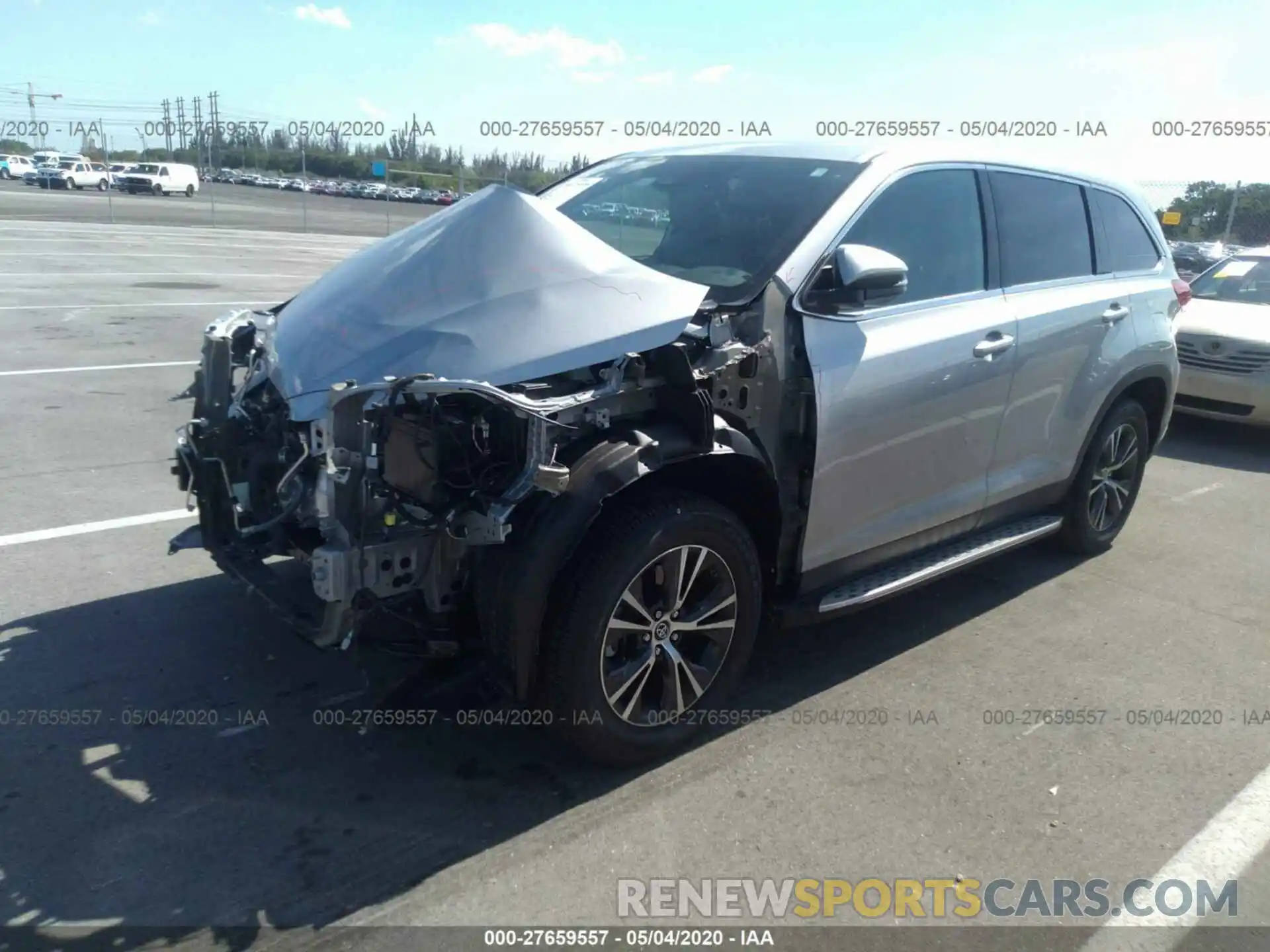 2 Photograph of a damaged car 5TDZARFH9KS055357 TOYOTA HIGHLANDER 2019