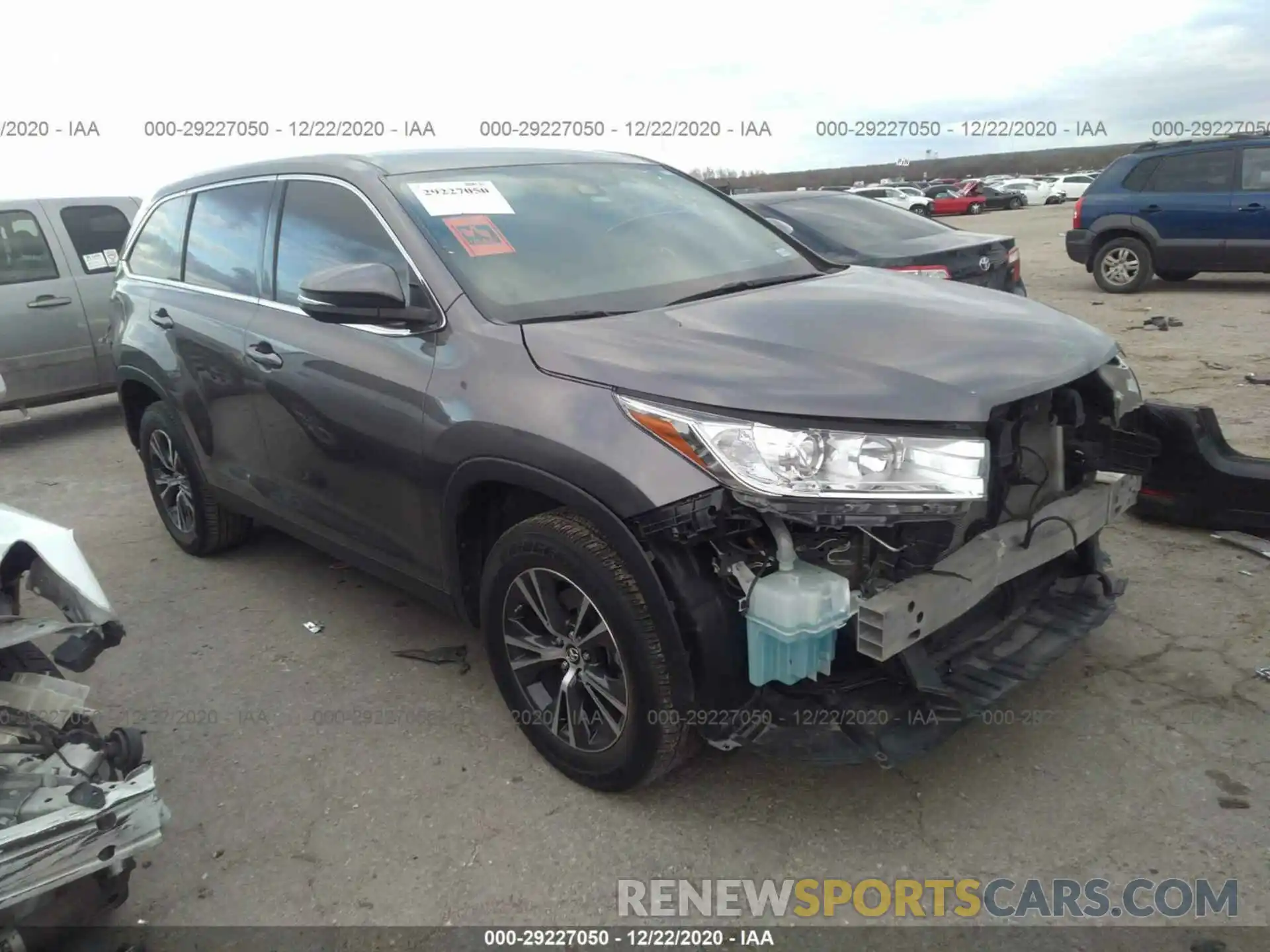 1 Photograph of a damaged car 5TDZARFH9KS055472 TOYOTA HIGHLANDER 2019