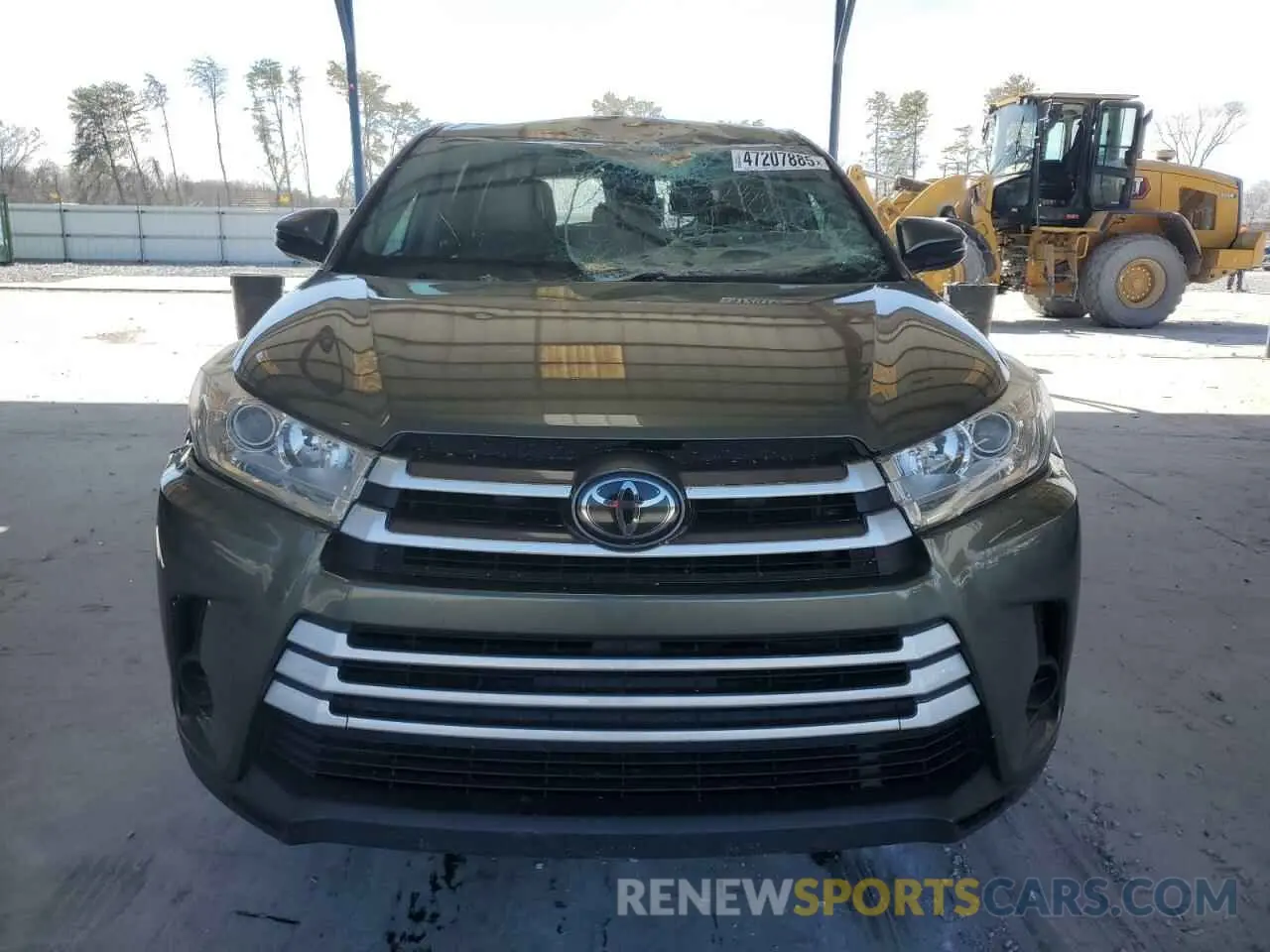5 Photograph of a damaged car 5TDZARFHXKS046196 TOYOTA HIGHLANDER 2019