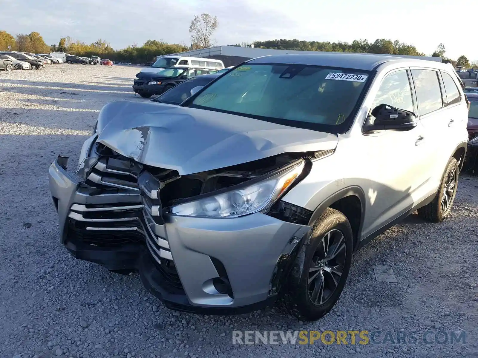 2 Photograph of a damaged car 5TDZARFHXKS047669 TOYOTA HIGHLANDER 2019