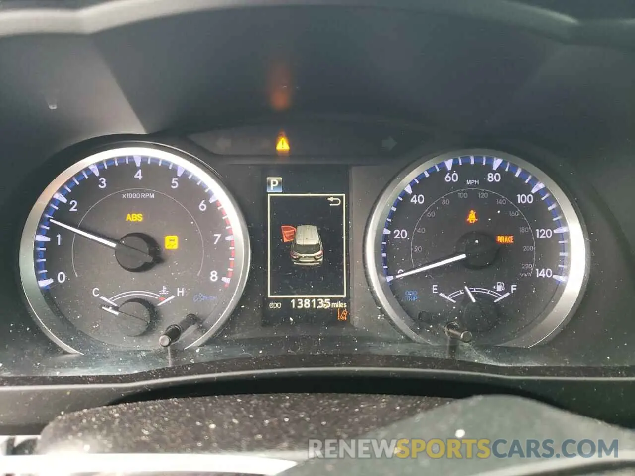 9 Photograph of a damaged car 5TDZARFHXKS048160 TOYOTA HIGHLANDER 2019