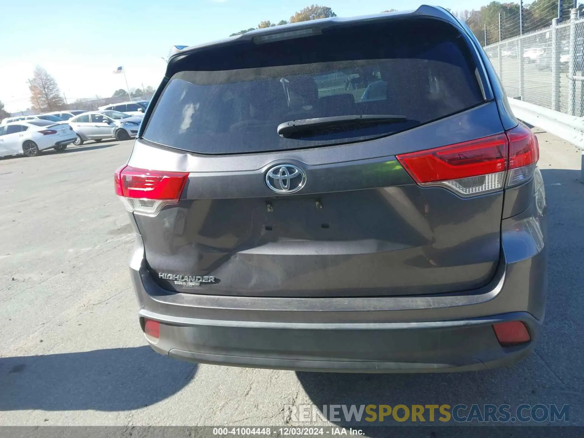 16 Photograph of a damaged car 5TDZARFHXKS050183 TOYOTA HIGHLANDER 2019