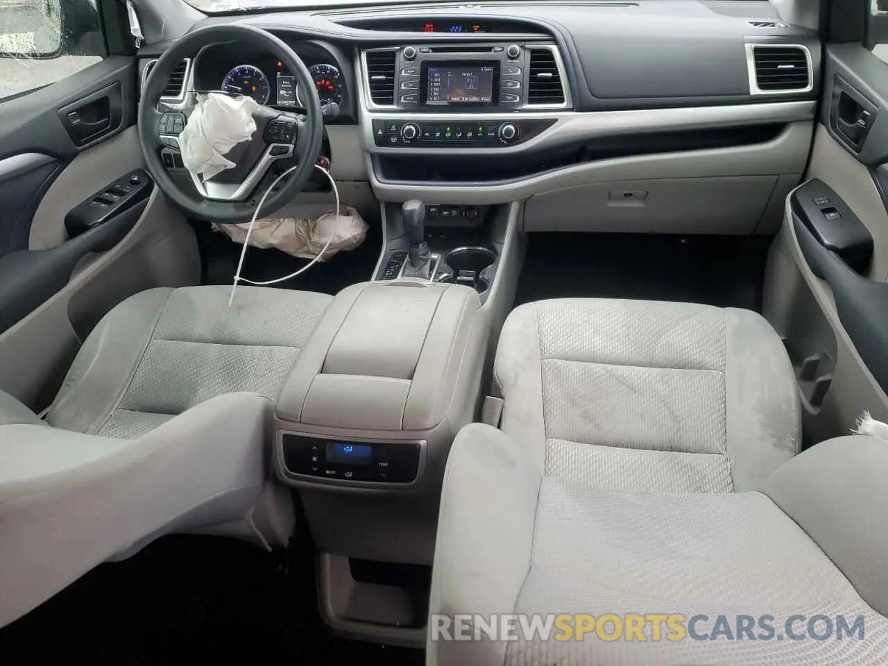 8 Photograph of a damaged car 5TDZARFHXKS060339 TOYOTA HIGHLANDER 2019