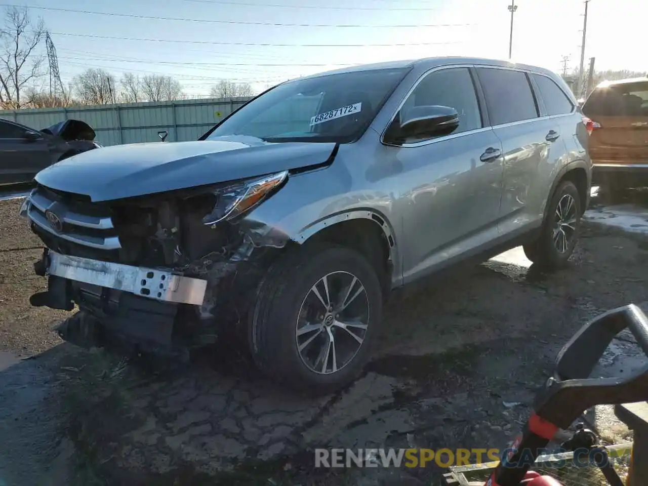 1 Photograph of a damaged car 5TDZARFHXKS060633 TOYOTA HIGHLANDER 2019