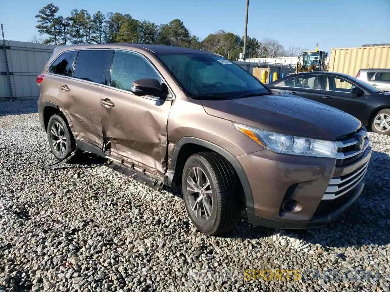 4 Photograph of a damaged car 5TDZZRFH0KS298824 TOYOTA HIGHLANDER 2019