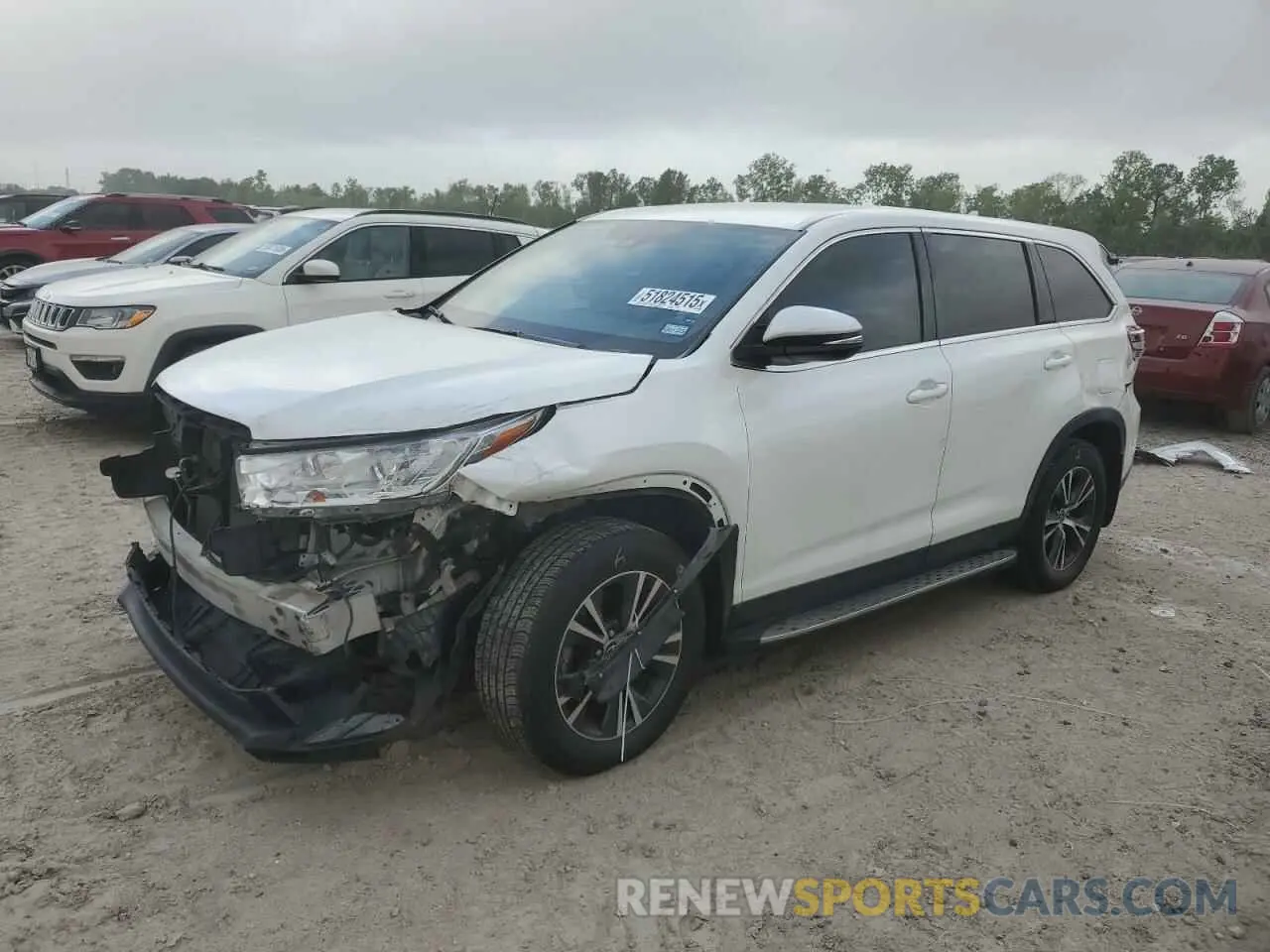 1 Photograph of a damaged car 5TDZZRFH0KS305836 TOYOTA HIGHLANDER 2019