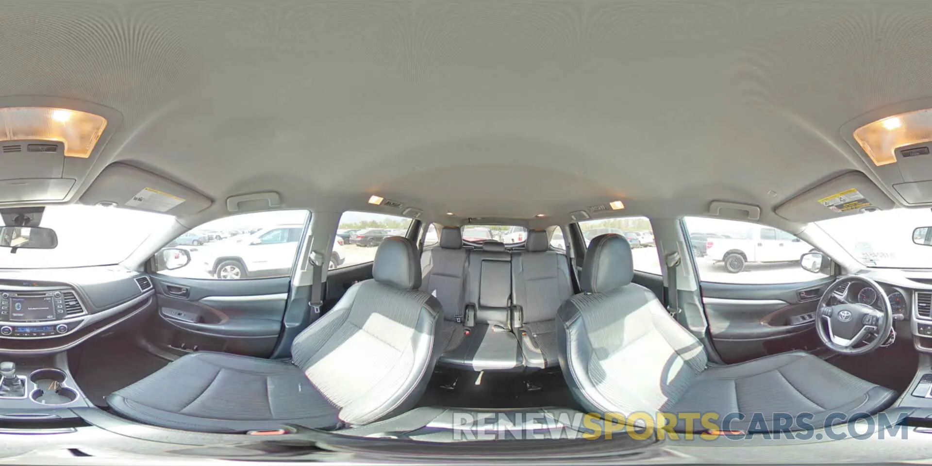 14 Photograph of a damaged car 5TDZZRFH0KS305836 TOYOTA HIGHLANDER 2019