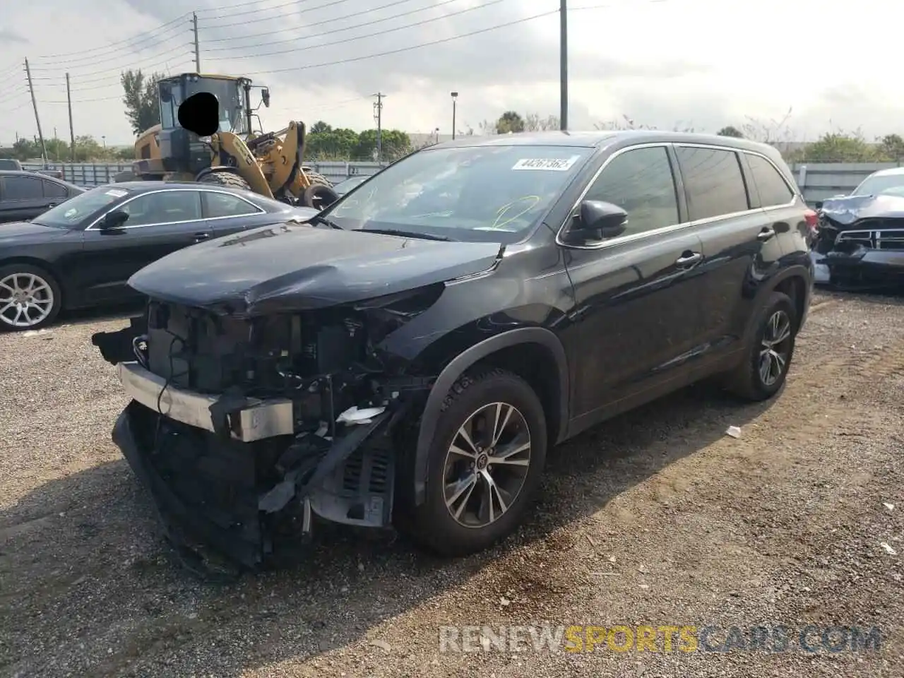 2 Photograph of a damaged car 5TDZZRFH0KS322149 TOYOTA HIGHLANDER 2019