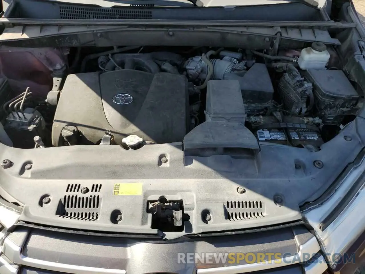14 Photograph of a damaged car 5TDZZRFH0KS327965 TOYOTA HIGHLANDER 2019