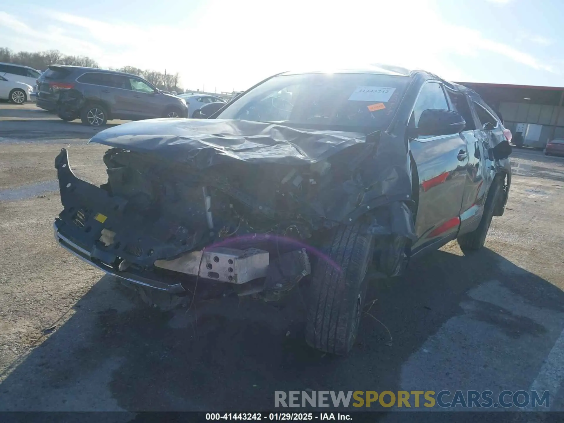 6 Photograph of a damaged car 5TDZZRFH0KS338531 TOYOTA HIGHLANDER 2019