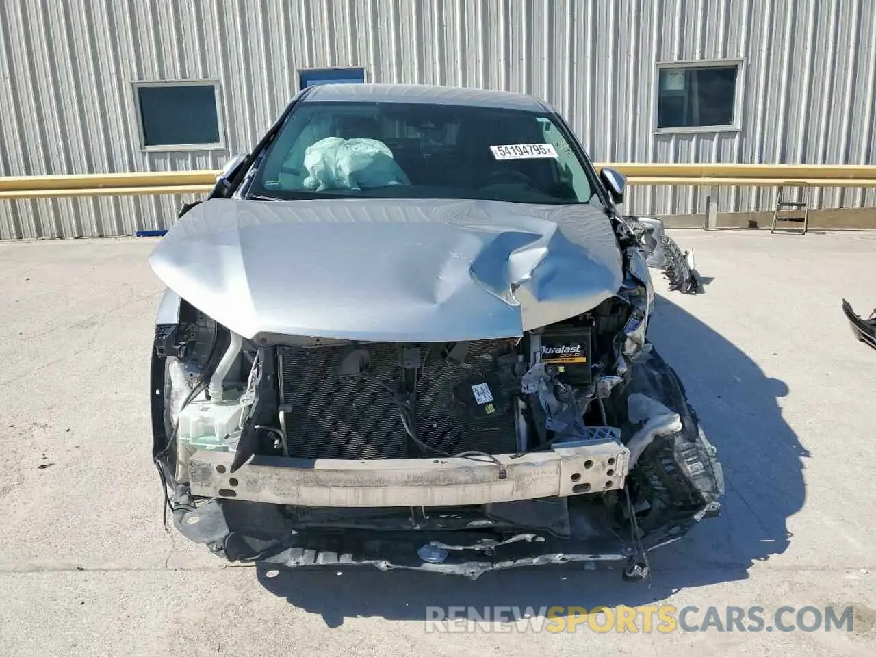 5 Photograph of a damaged car 5TDZZRFH0KS368998 TOYOTA HIGHLANDER 2019