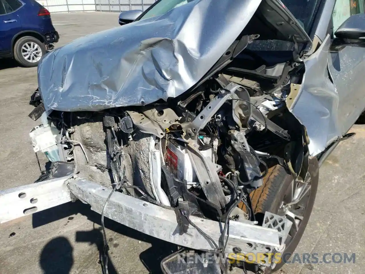 9 Photograph of a damaged car 5TDZZRFH1KS291672 TOYOTA HIGHLANDER 2019